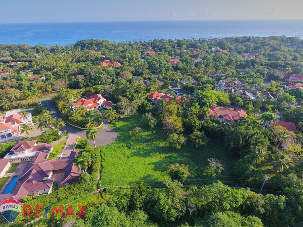 Land Available in Sosua