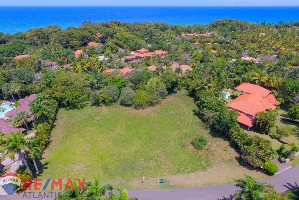 Land Available in Sosua