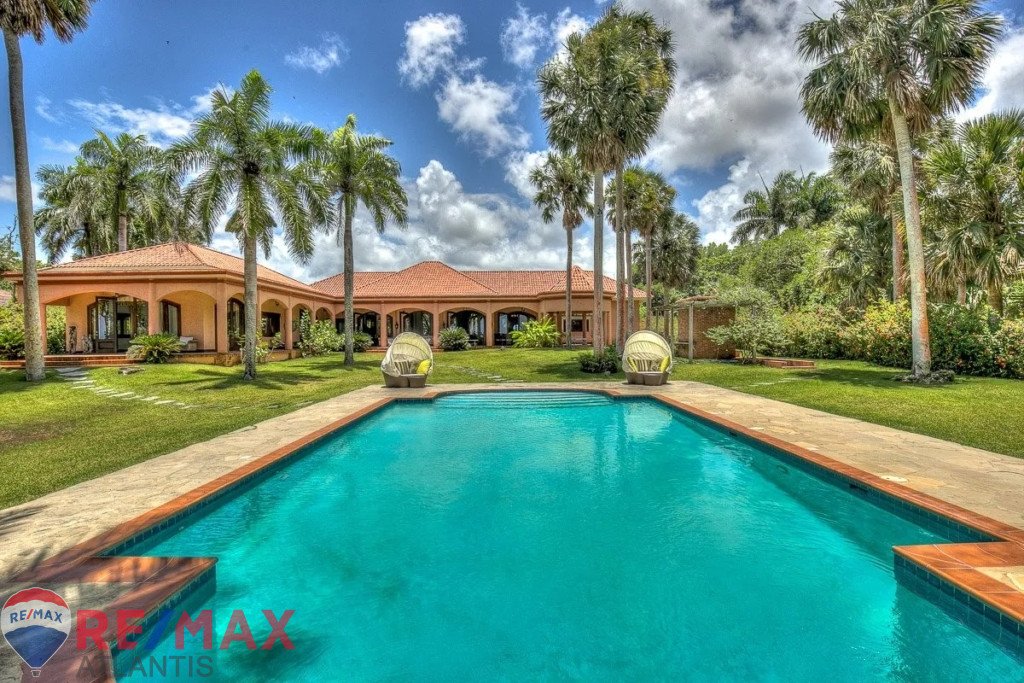 Lujosa Villa frente al Mar