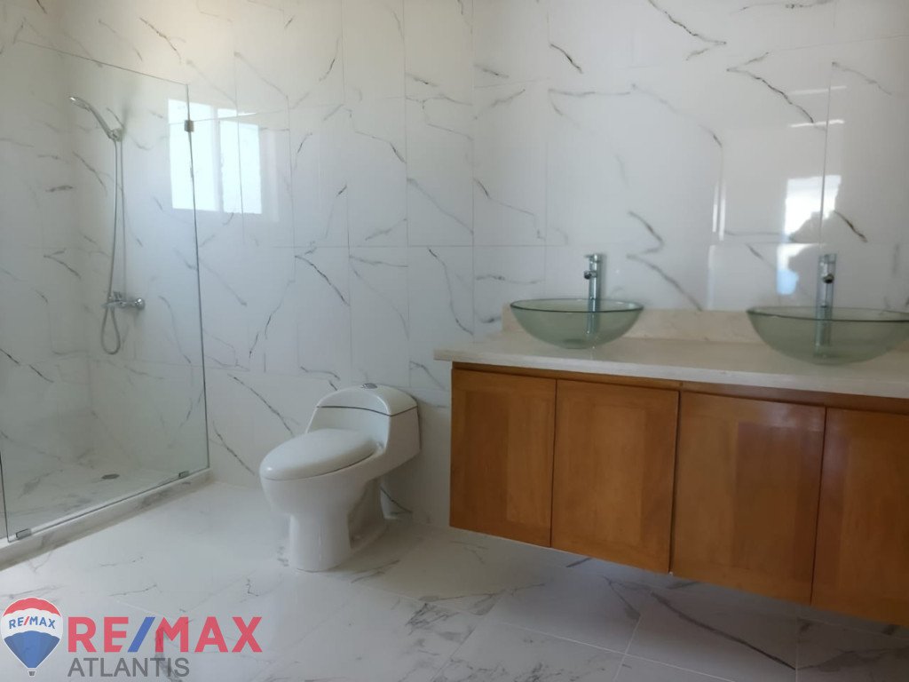 Exklusive Villa in der Nähe von Playa Dorada zu verkaufen