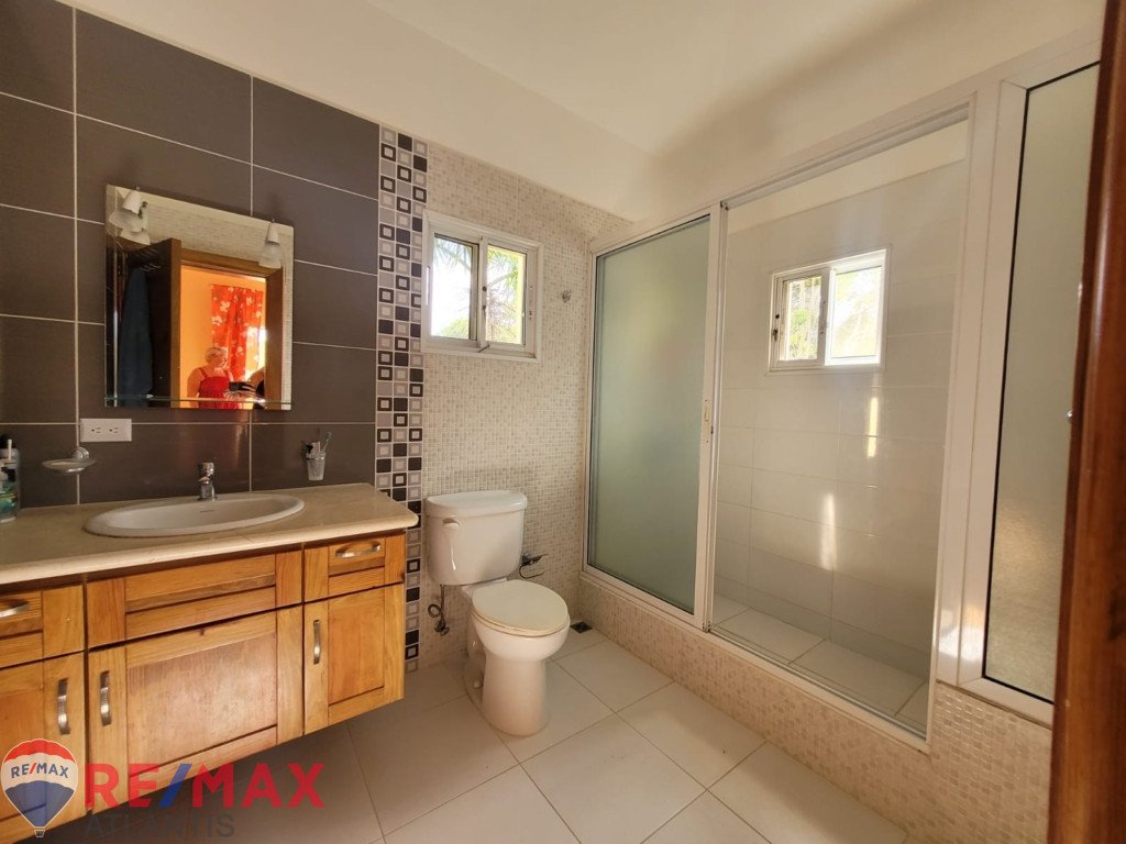 Stunning Oceanview Villa in Gated Community