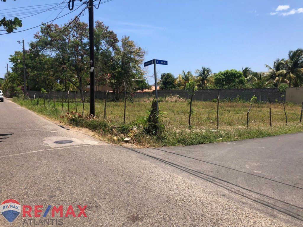 Hermoso Terreno en Playa Chiquita Sosúa