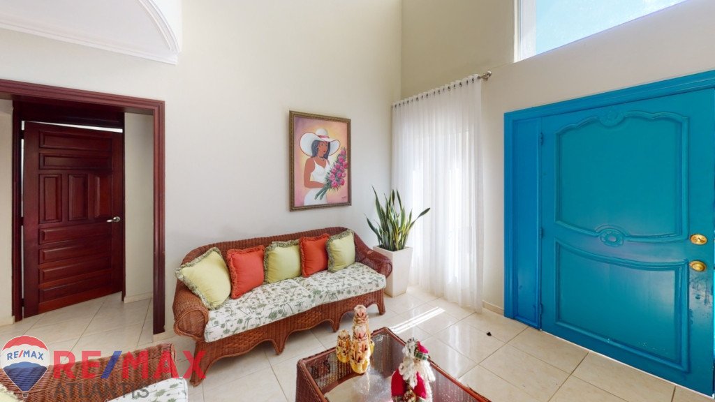 Luxury 5BR Villa in Sosua