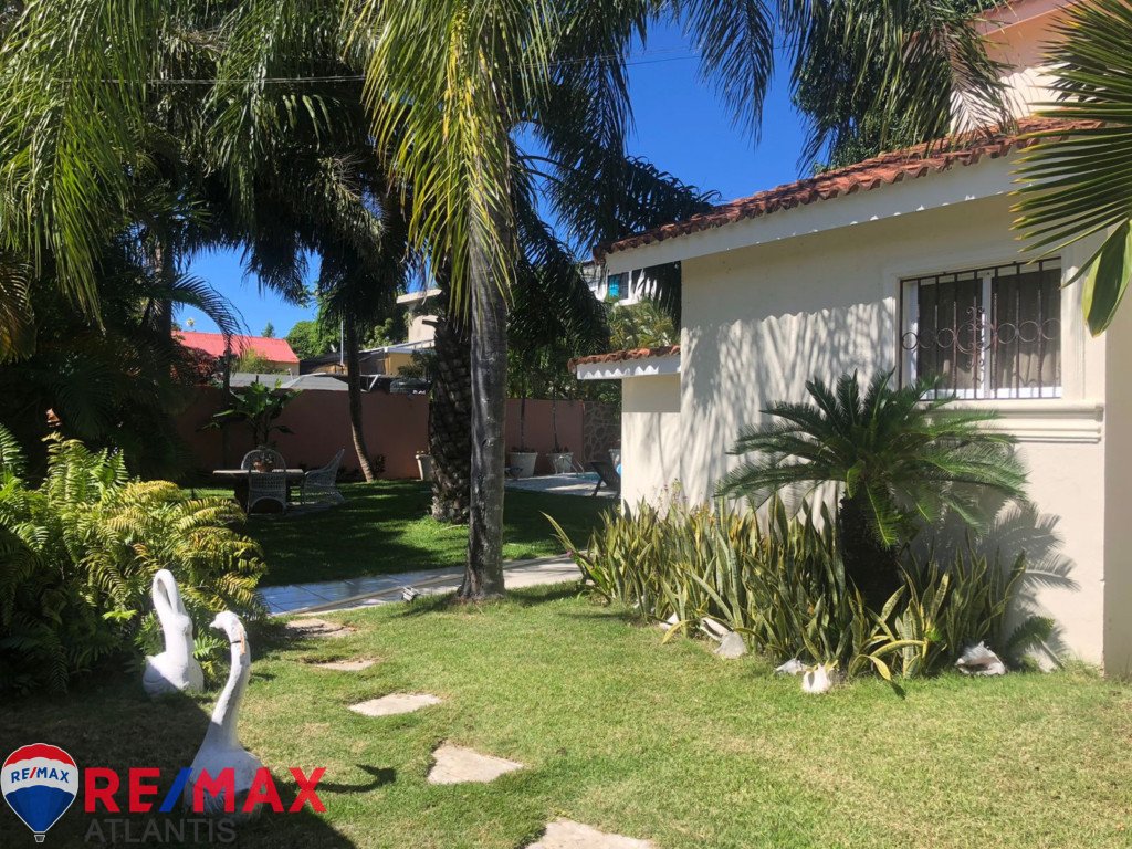Luxury 5BR Villa in Sosua
