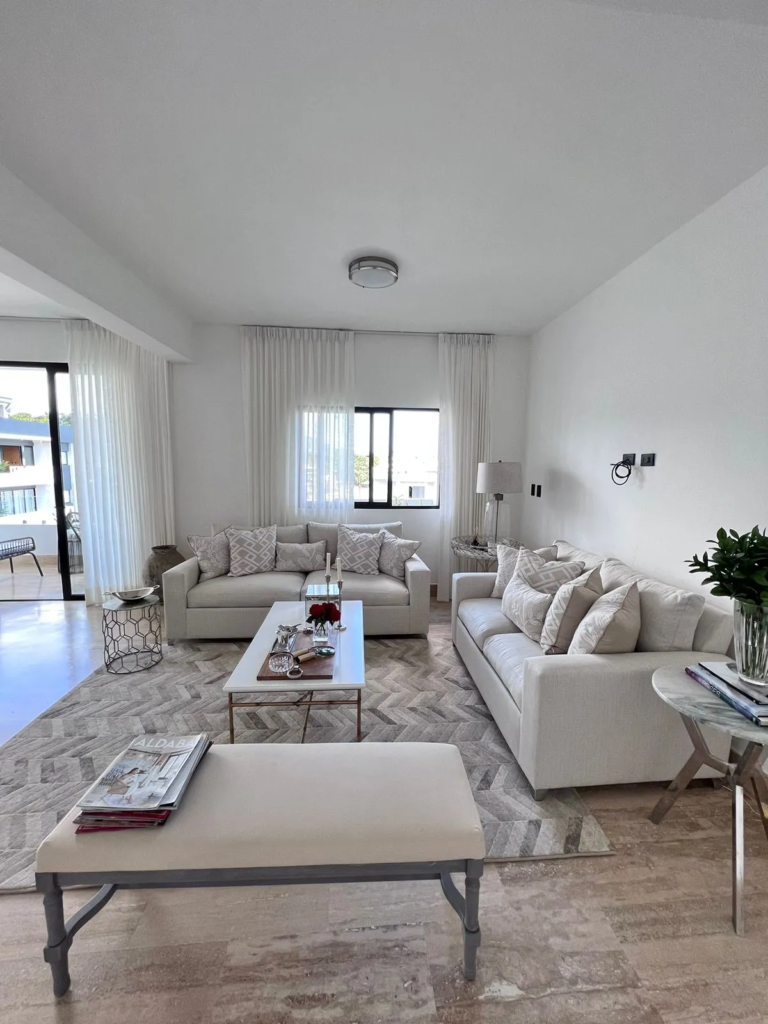 PENTHOUSE – 3 Bd – SUPER OFFER