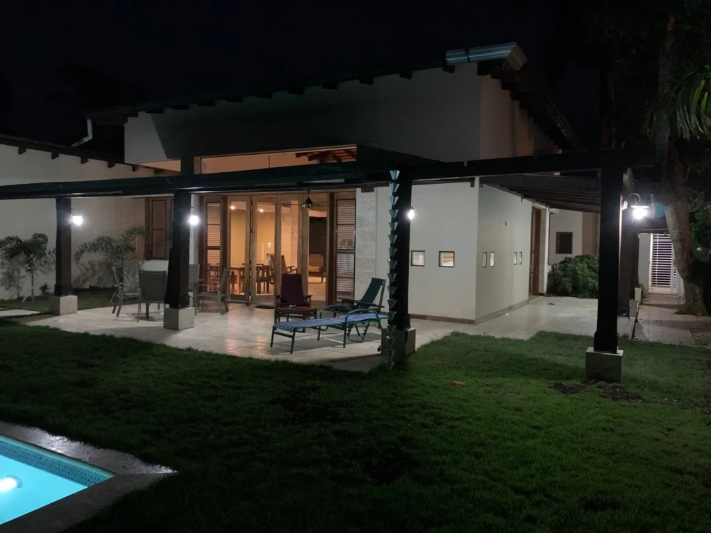 3HB – CASA CON PISCINA EN CABARETE