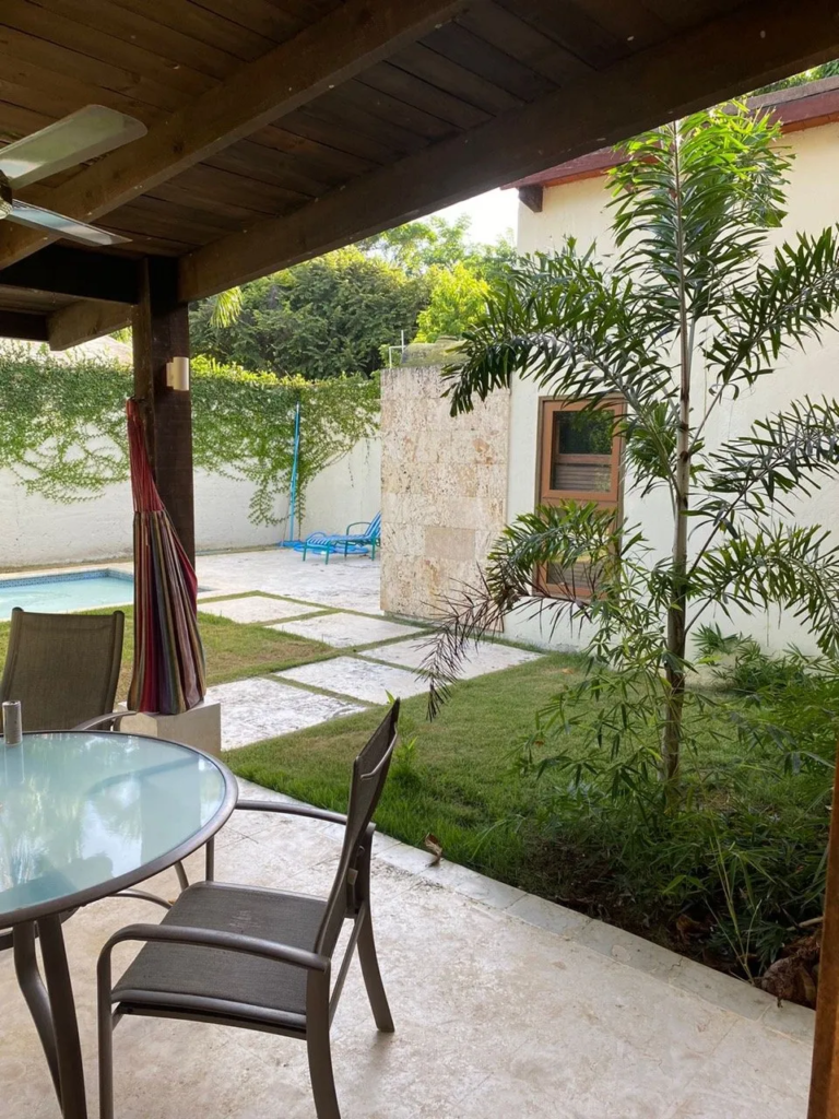 3HB – CASA CON PISCINA EN CABARETE