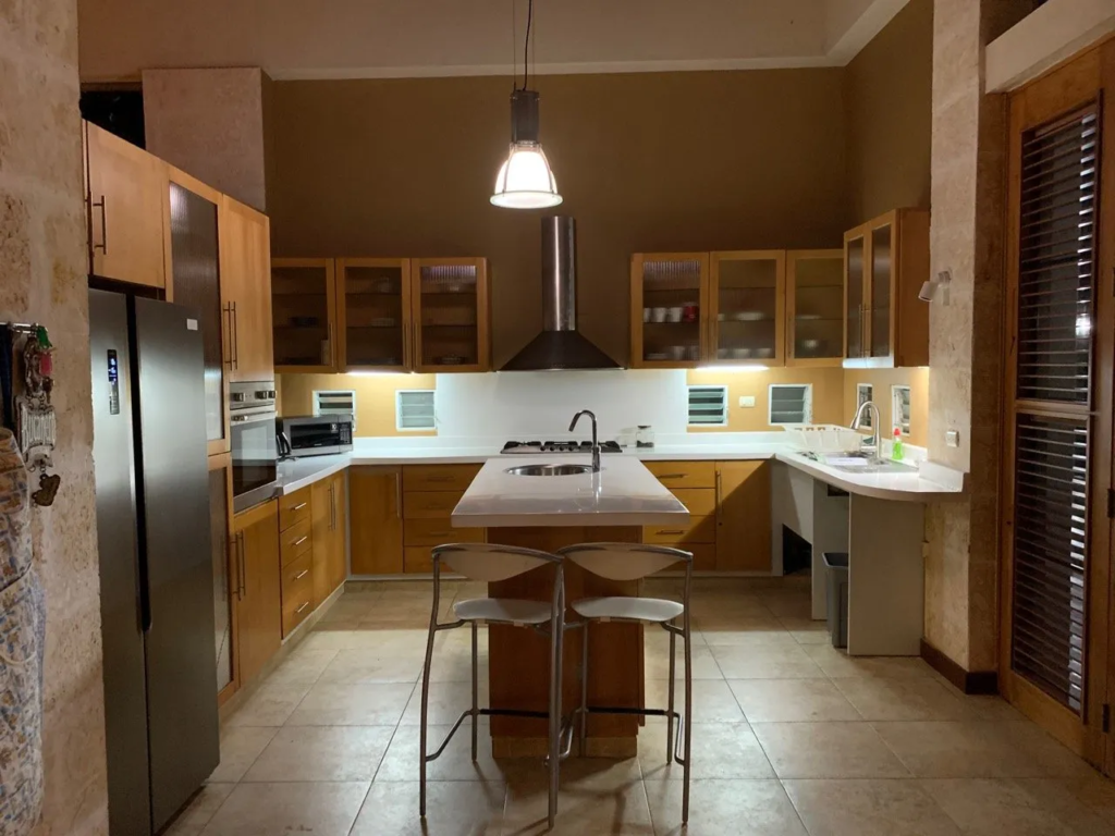 3HB – CASA CON PISCINA EN CABARETE