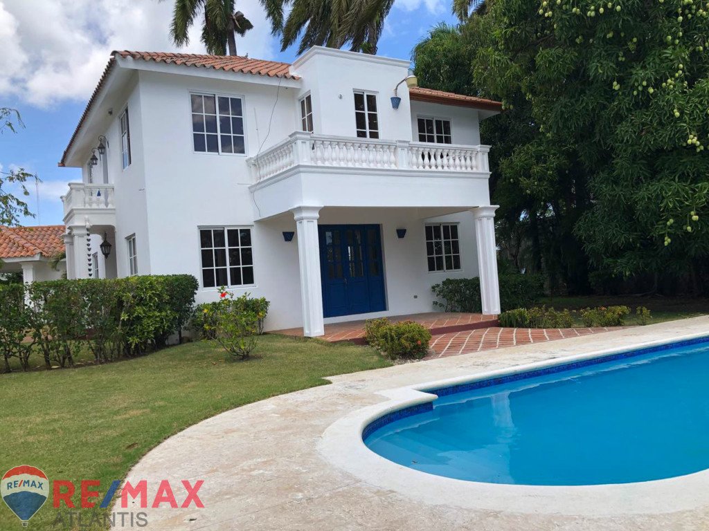 Impresionante casa de 3HB en Puerto Plata