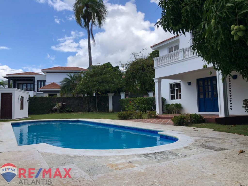 Impresionante casa de 3HB en Puerto Plata
