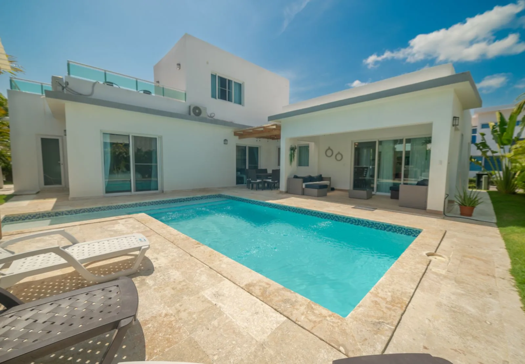 HERMOSA CASA – 3 HB – SOSÚA