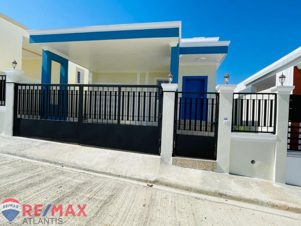 BEAUTIFUL HOUSE IN RESIDENTIAL- PUERTO PLATA