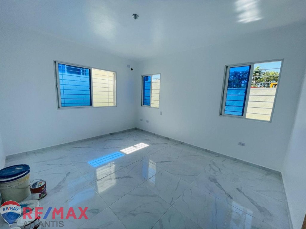 HERMOSA CASA EN RESIDENCIAL- PUERTO PLATA