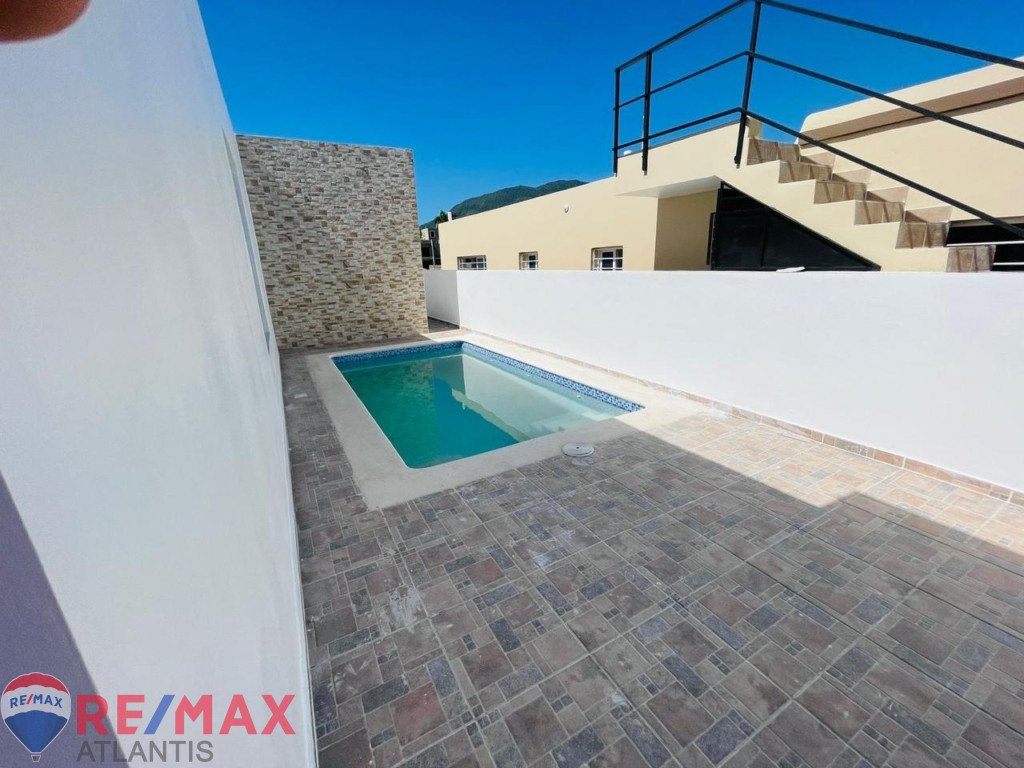 HERMOSA CASA EN RESIDENCIAL- PUERTO PLATA