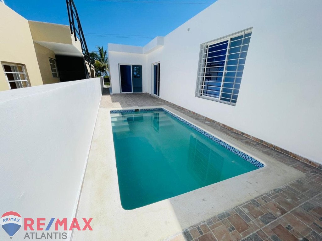 HERMOSA CASA EN RESIDENCIAL- PUERTO PLATA