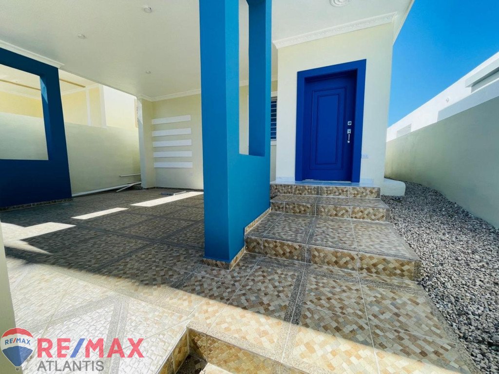 HERMOSA CASA EN RESIDENCIAL- PUERTO PLATA