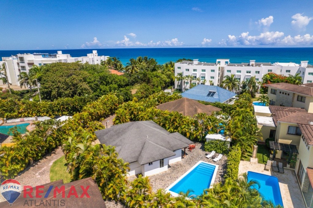 Investment Opportunity! 3 Villas for sale
