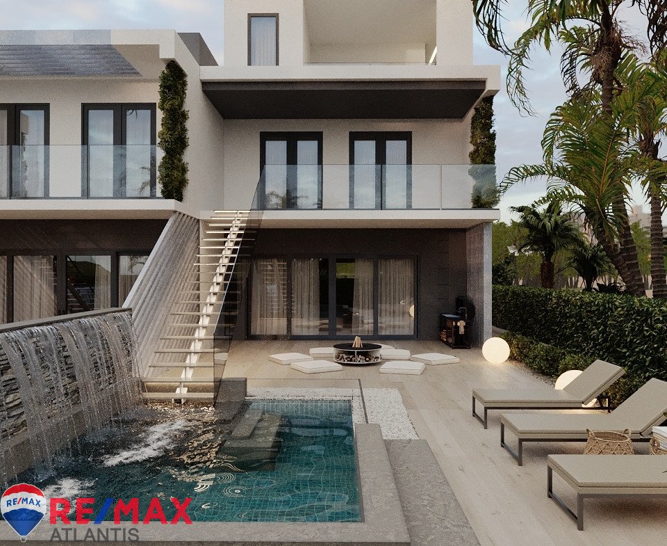 Three-storey House With A Private Pool In Sosua