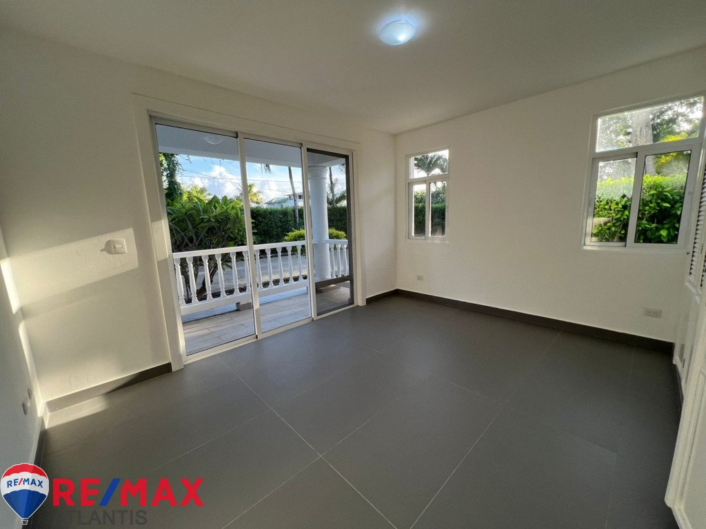 CHARMING BEACHFRONT APARTMENT IN SOSUA