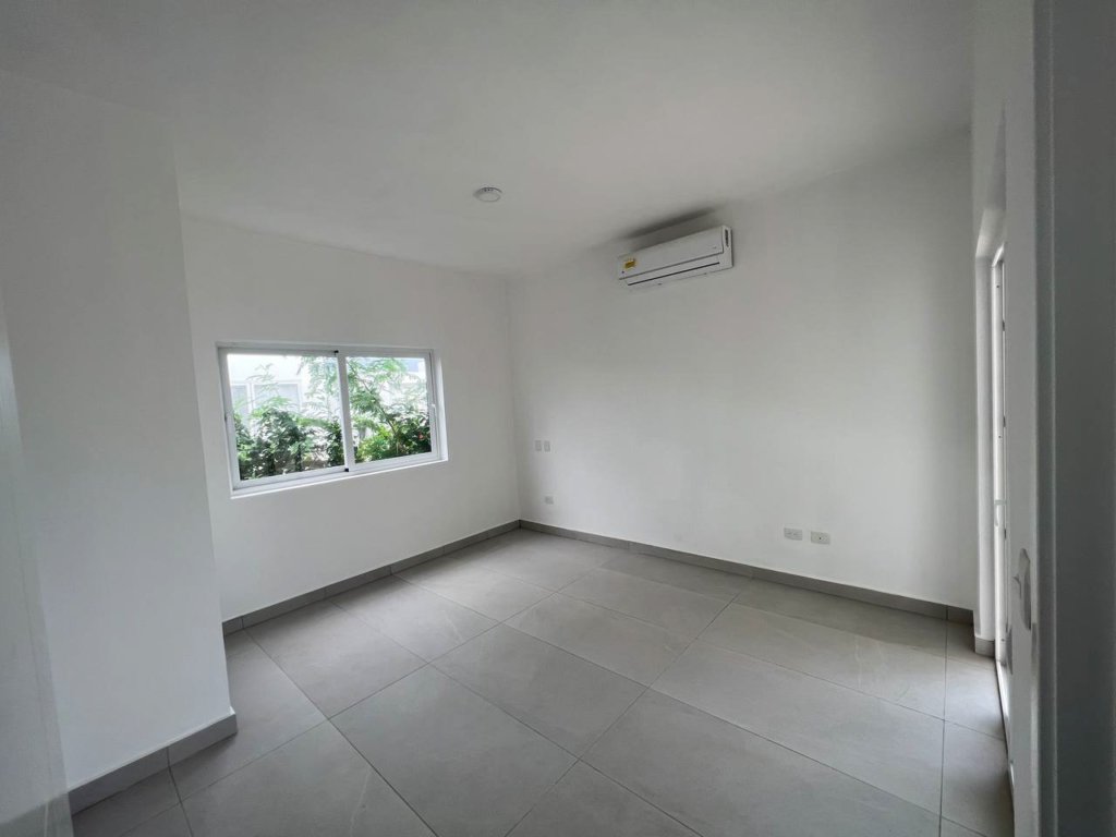 Stunning 3BR Villa In Gated Community – Sosua