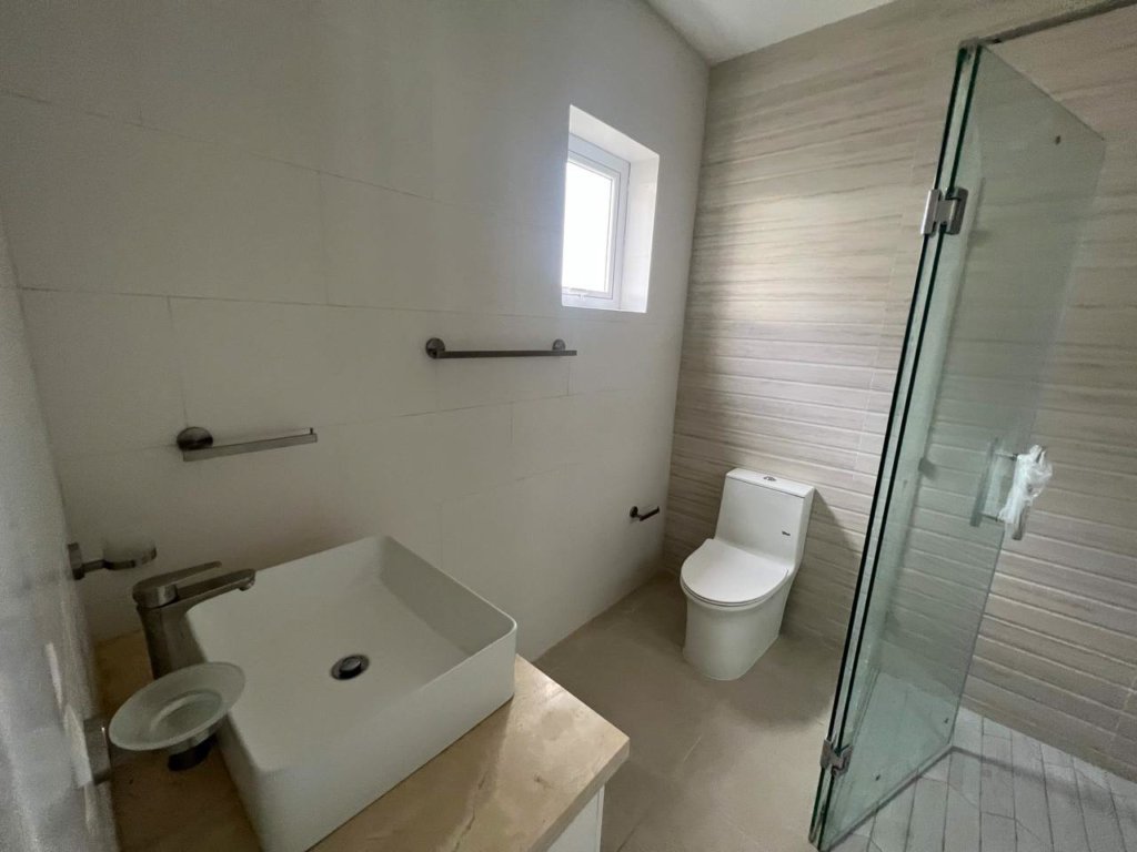 Stunning 3BR Villa In Gated Community – Sosua