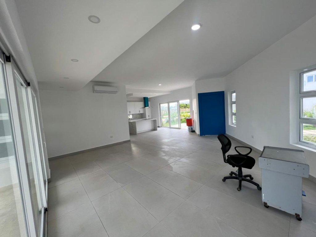 Stunning 3BR Villa In Gated Community – Sosua