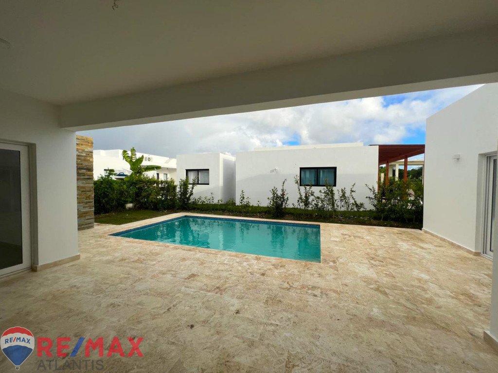 Stunning 3BR Villa In Gated Community – Sosua