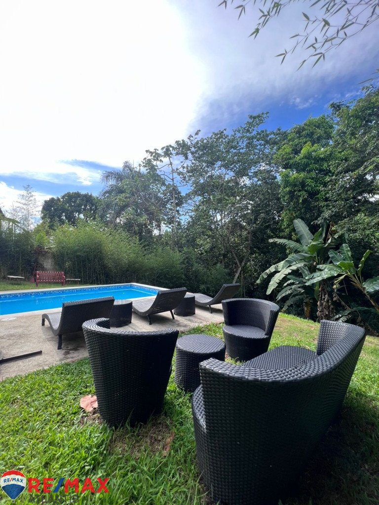 Schöne Villa in Jarabacoa, eine Oase der Eleganz und Natur
