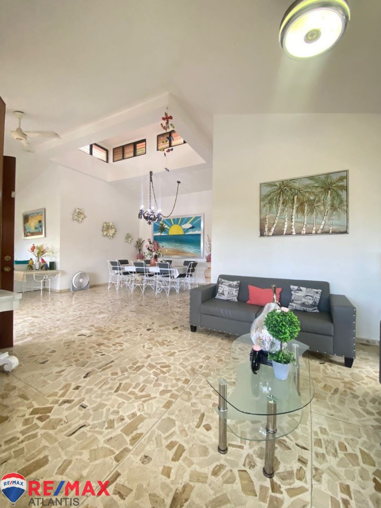 VILLA ZU VERKAUFEN – GATED COMMUNITY – PUERTO PLATA