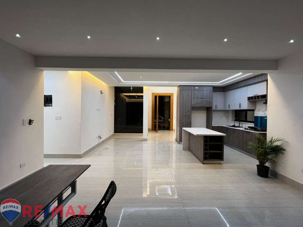 Luxury Residence in Gated Community with Exclusive Design