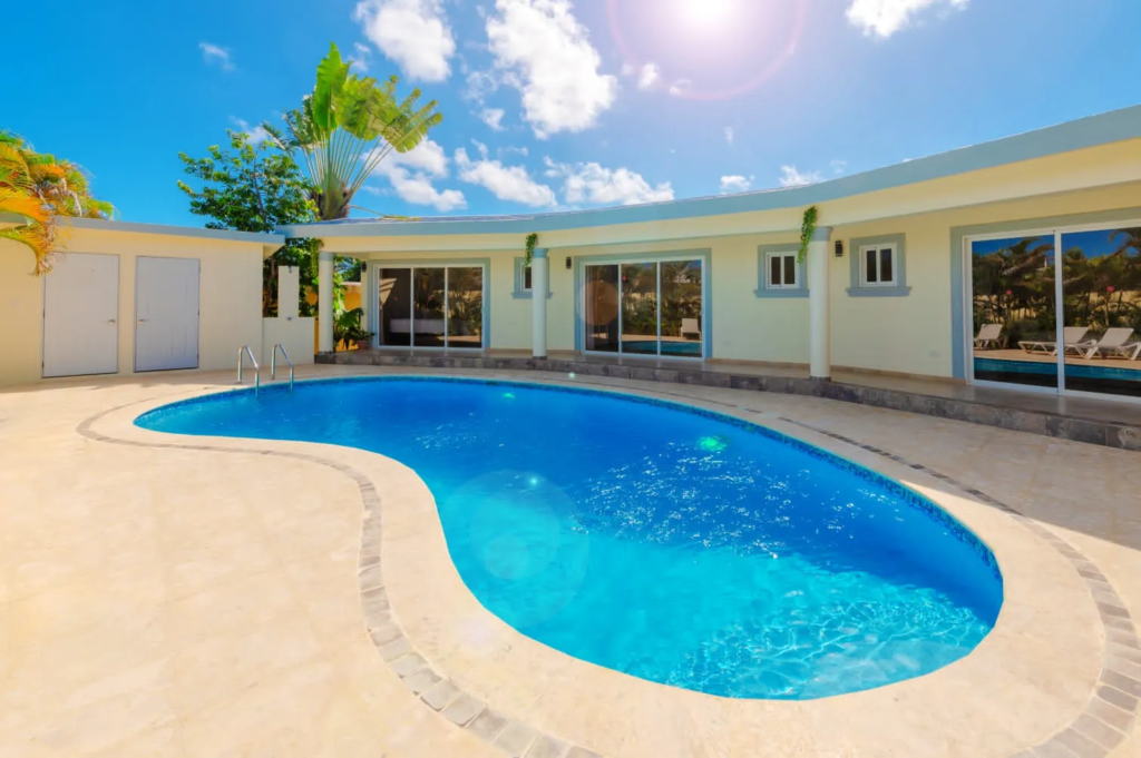 Increíble Villa de Lujo en Venta en Sosua, a Pasos de las Playas Más Bellas