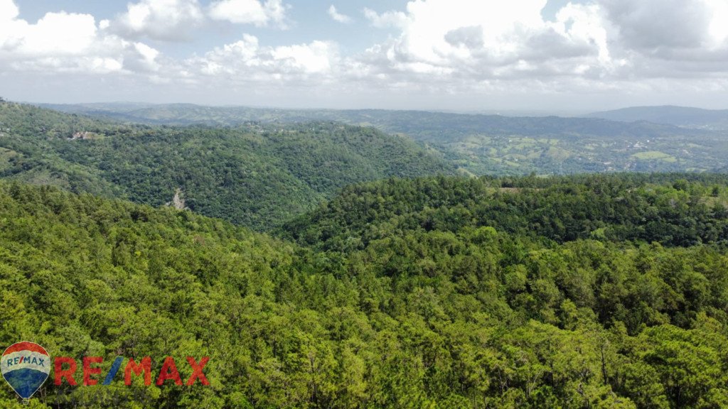 Oportunidad única de adquirir terreno en Jarabacoa