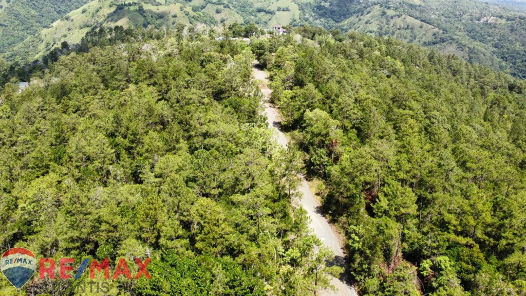 Oportunidad única de adquirir terreno en Jarabacoa