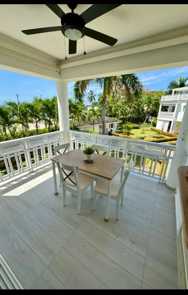 Apartamento frente al mar, primera linea de playa Punta Popy