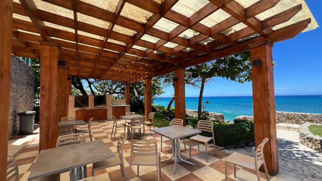 🌅 Live the Coastal Dream at Bayrock! 🌅