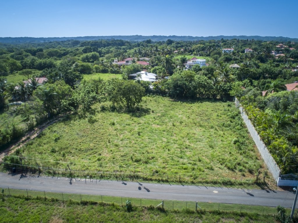 Residential Lot in Lomas Mironas