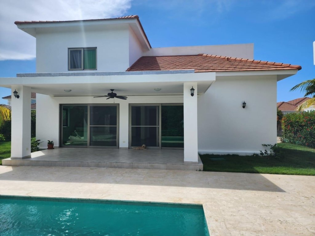 HERMOSA VILLA EN SOSUA SOV