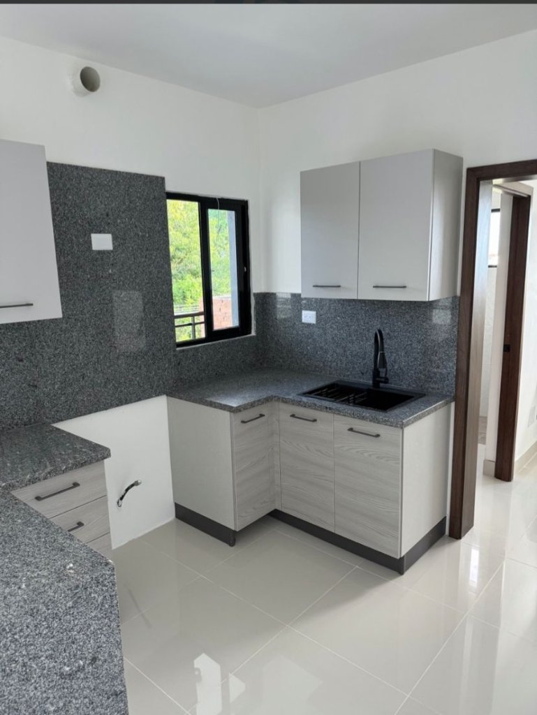 Moderno y Espacioso Apartamento Amueblado de 3 Habitaciones en Gurabo, Santiago – Perfecto para un Estilo de Vida Contemporáneo