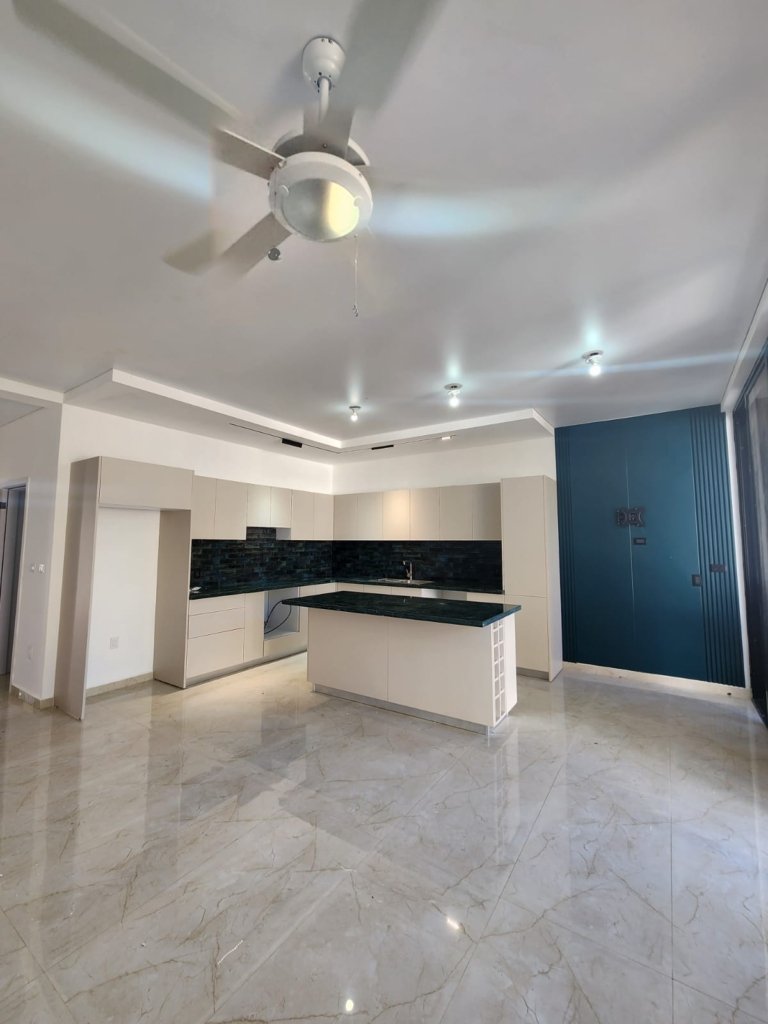 Modern Townhouse In Perla Marina